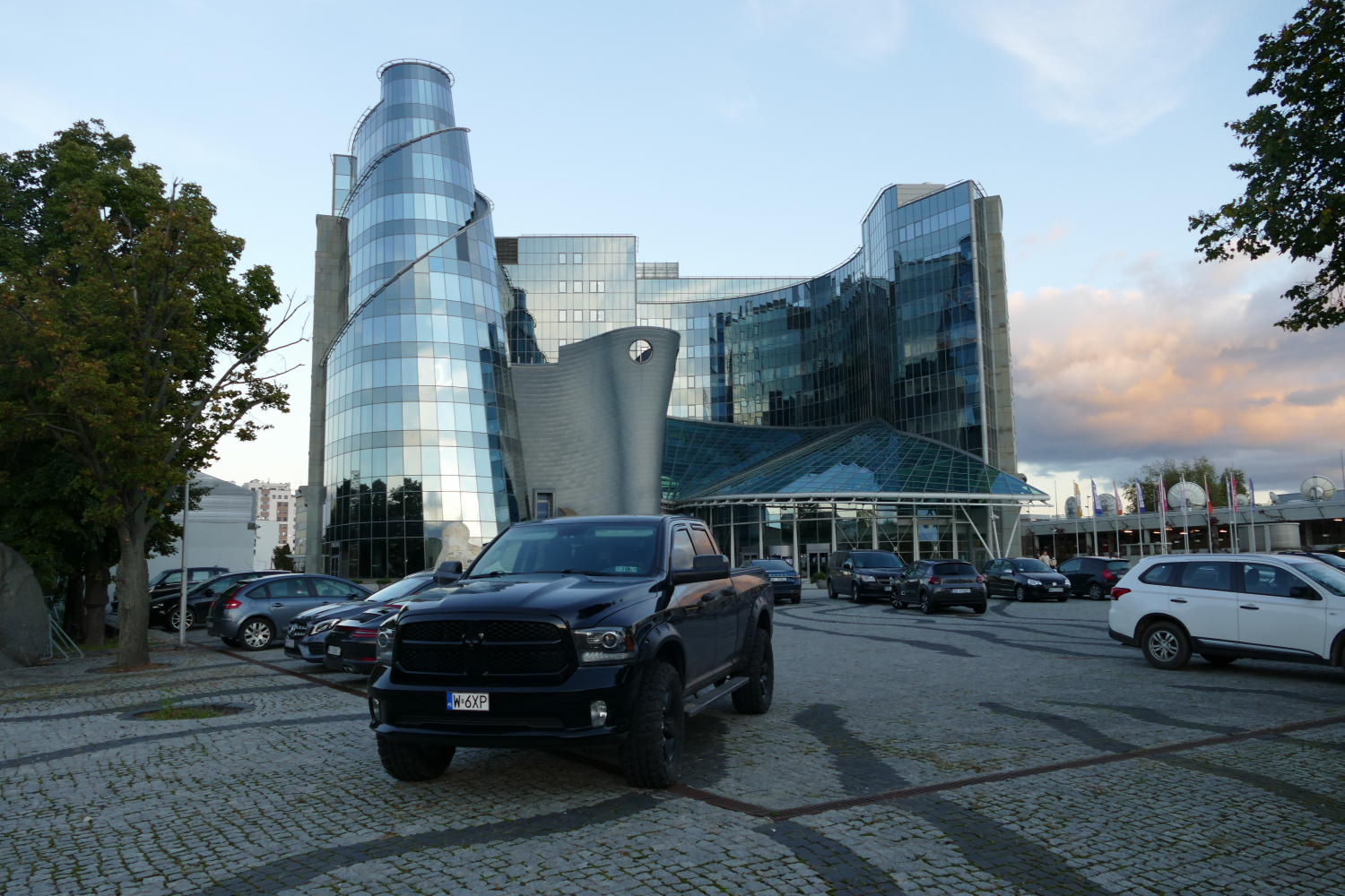 Zdjęcie architektury budynku Siedziba Telewizji Polskiej